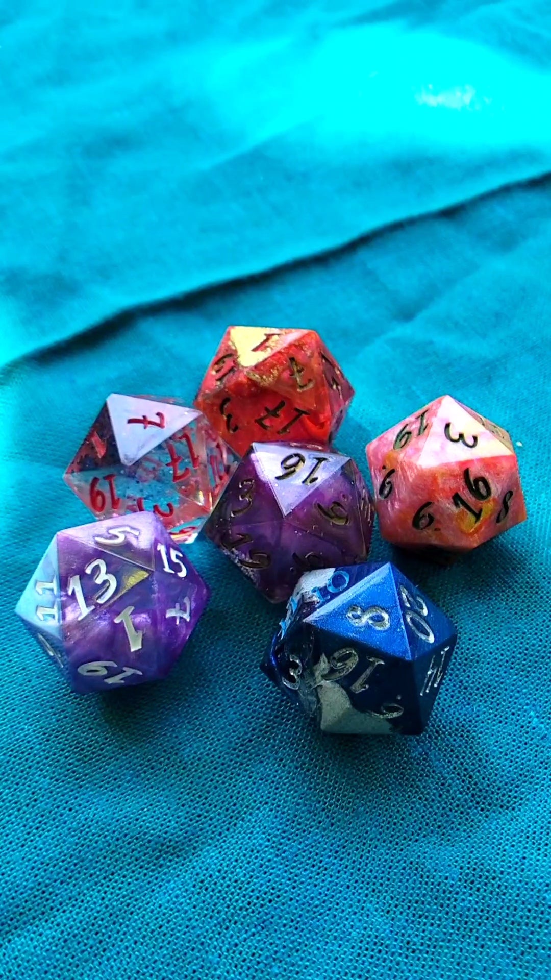 Amethyst Dreams standard sized d20