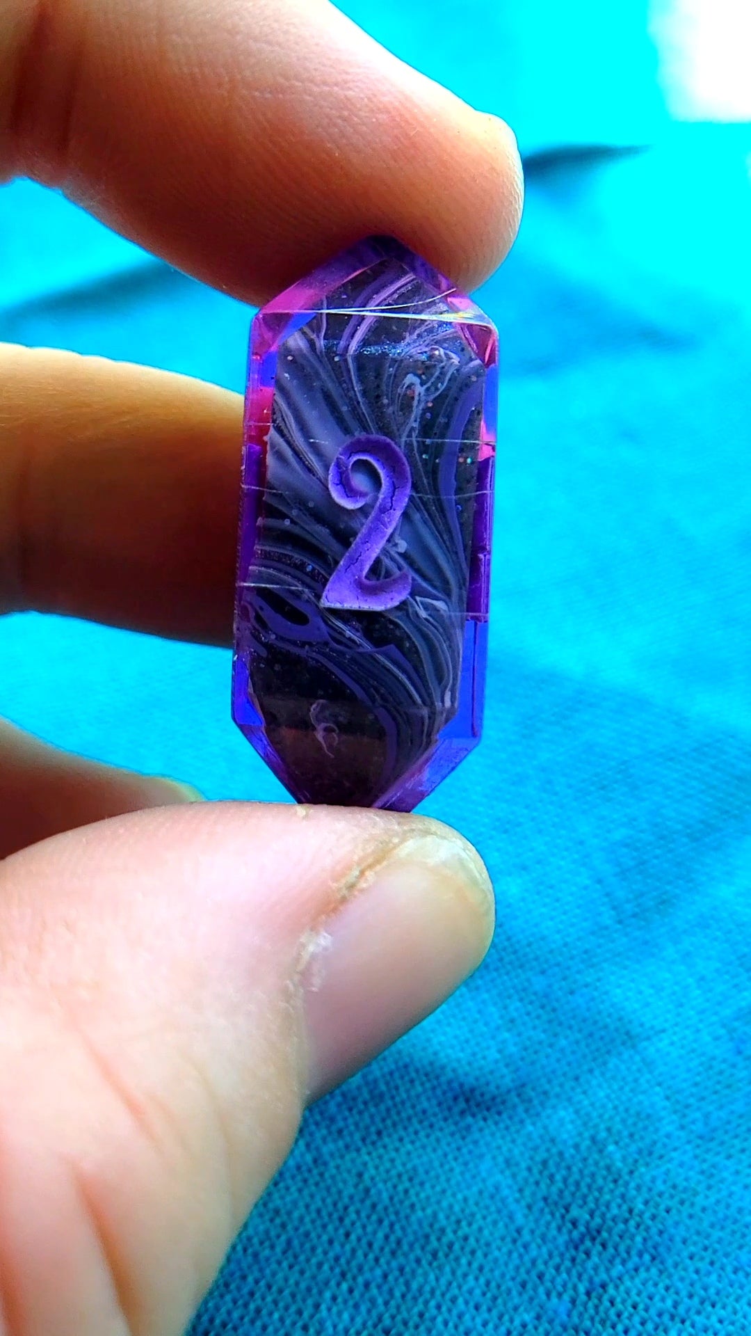 Essek inspired 7 piece resin ttrpg dice set
